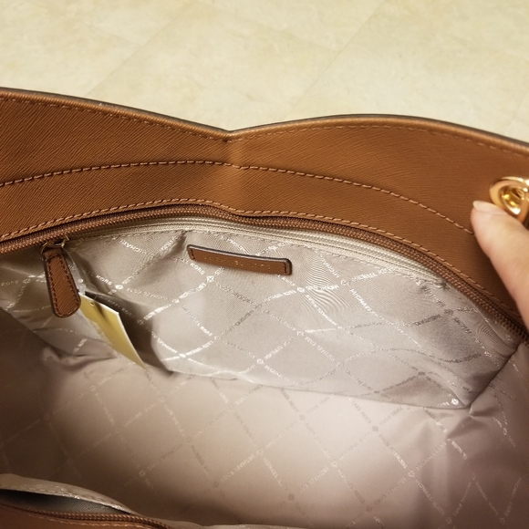 NWT MK large x chain purse and wallet set - Picture 7 of 15